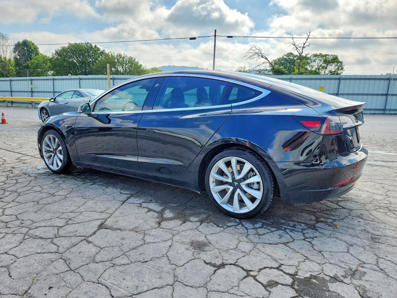 2019 TESLA MODEL 3 — снимка 2