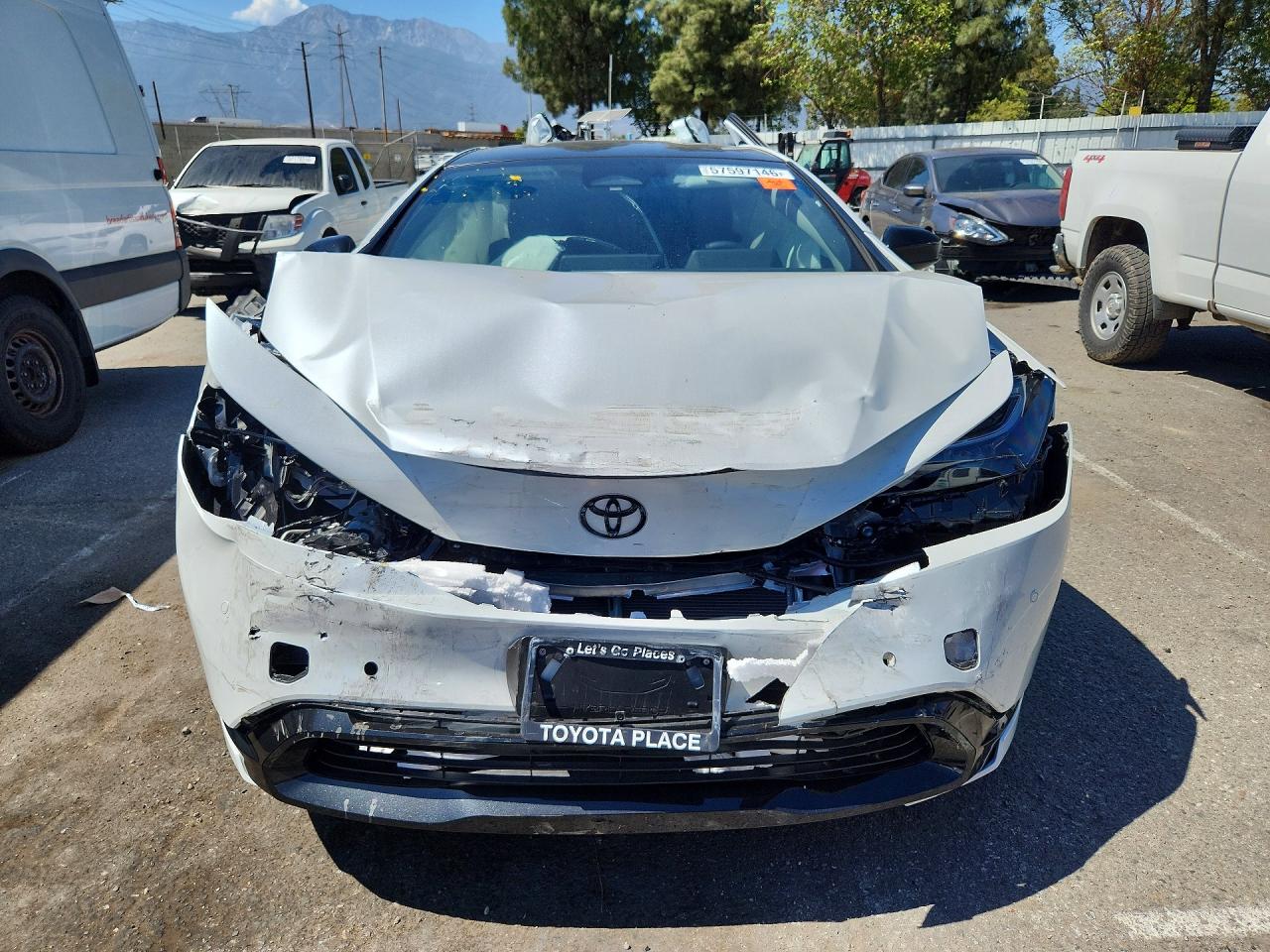 2026 TOYOTA PRIUS NIGHTSHADE — снимка 5