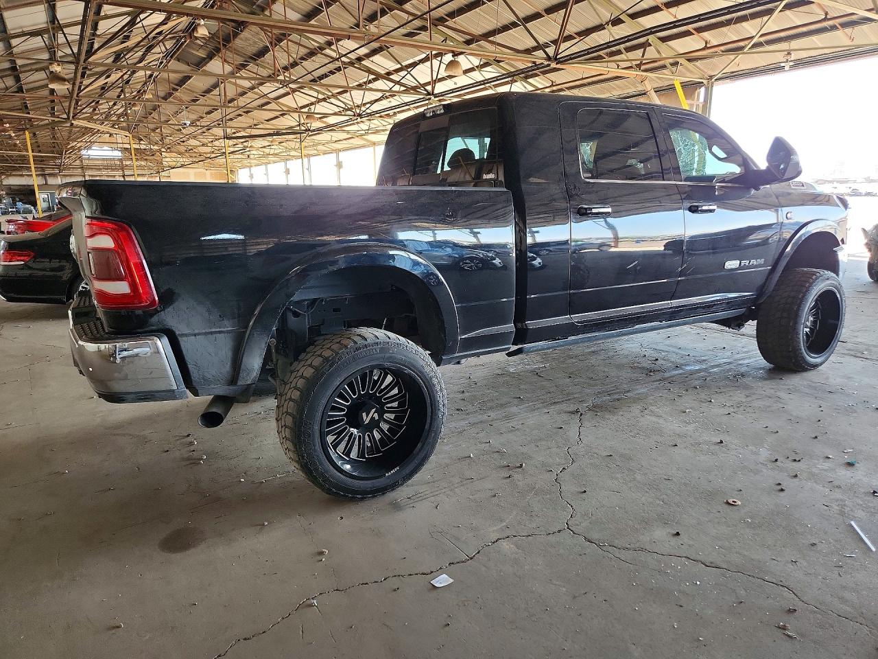 2020 RAM 2500 LONGHORN — снимка 3