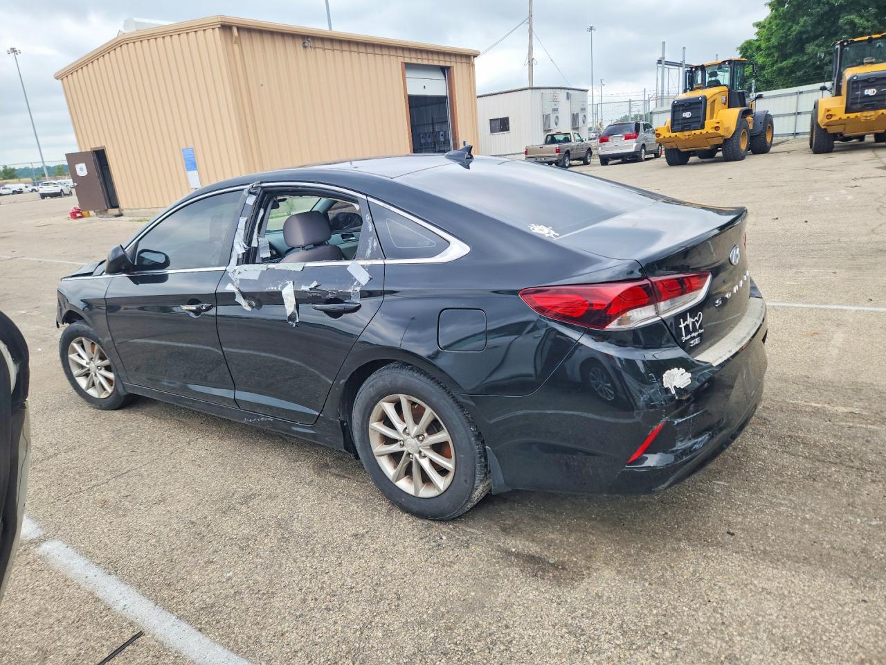 2019 HYUNDAI SONATA SE — снимка 2