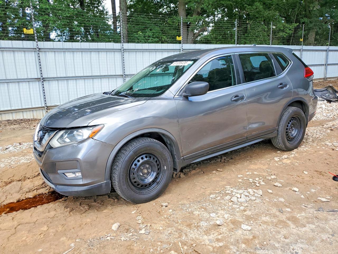 2017 NISSAN ROGUE S