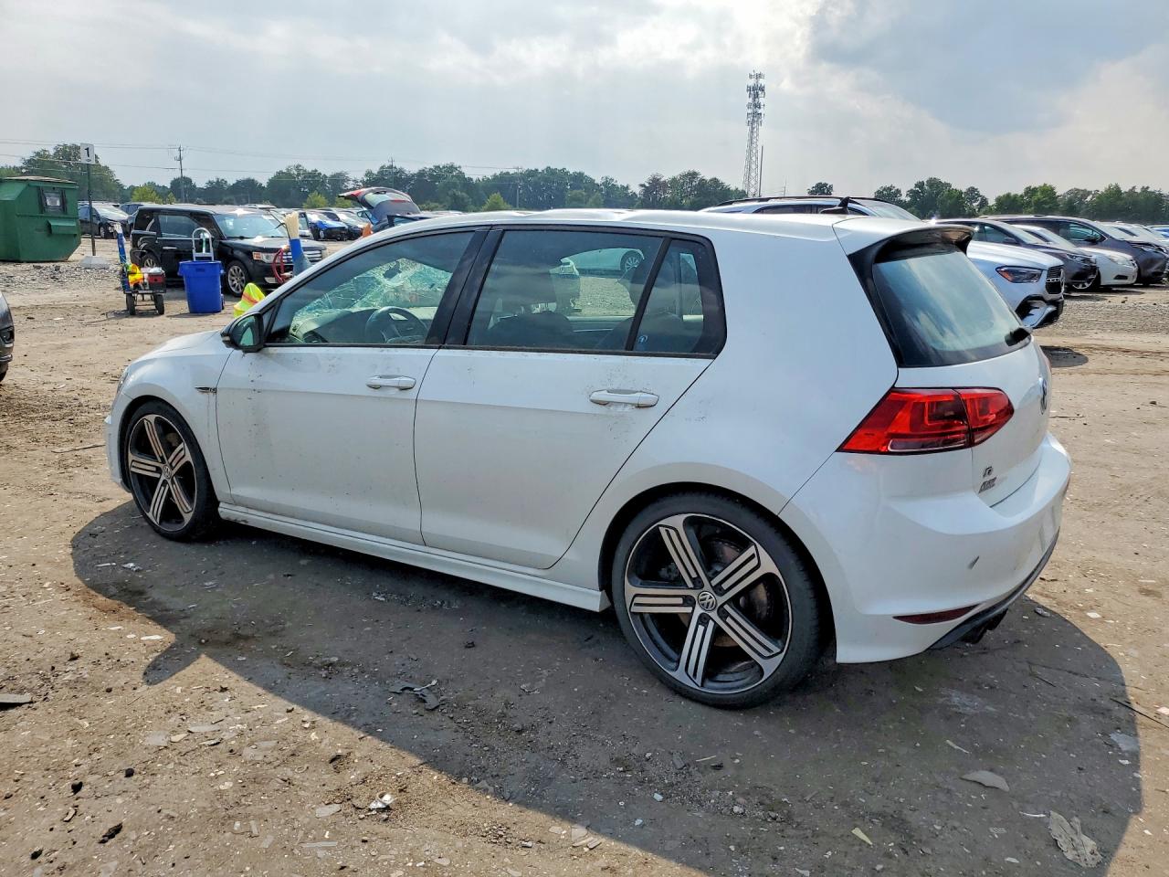 2016 VOLKSWAGEN GOLF R — снимка 2