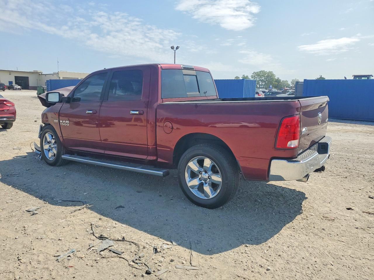 2017 RAM 1500 SLT — снимка 2