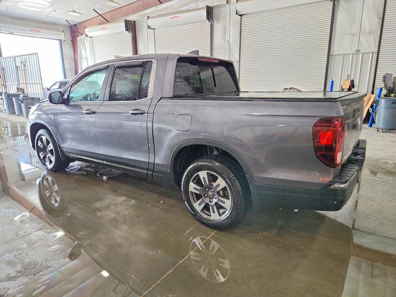 2019 HONDA RIDGELINE RTL — снимка 2