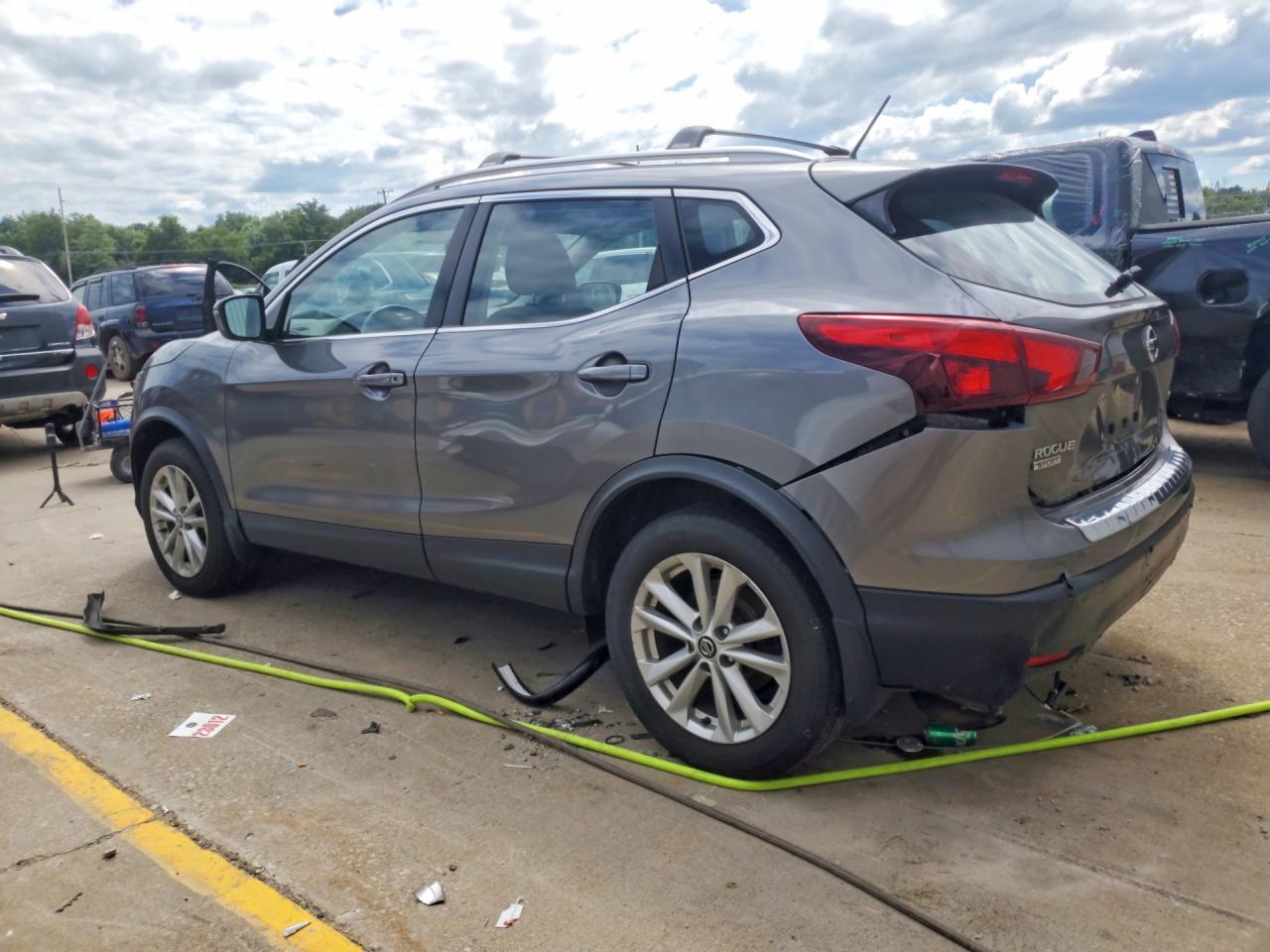 2019 NISSAN ROGUE SPORT SV — снимка 2
