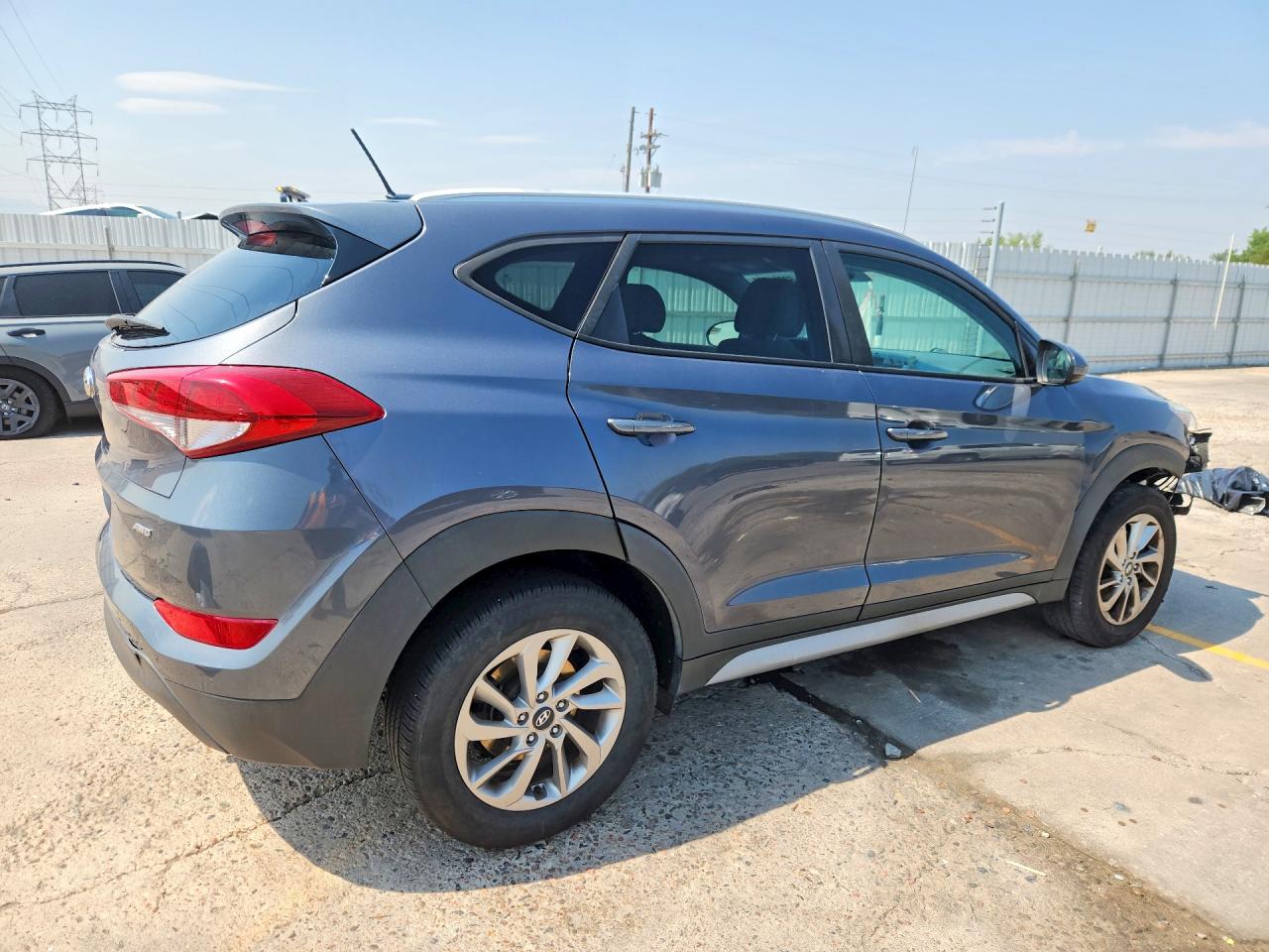 2017 HYUNDAI TUCSON SE — снимка 3