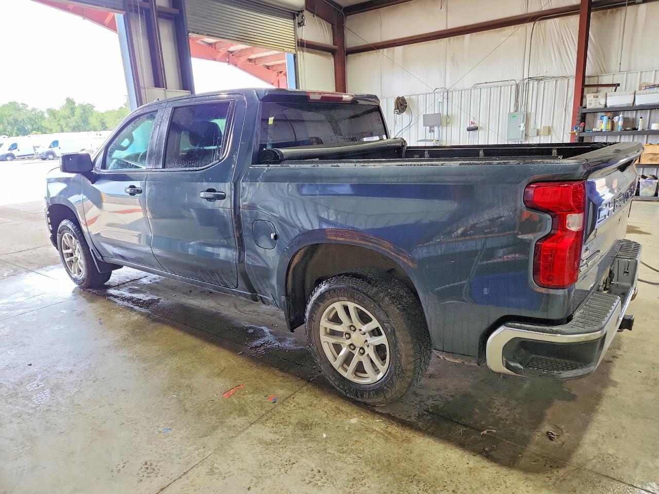 2020 CHEVROLET SILVERADO K1500 LT — снимка 2