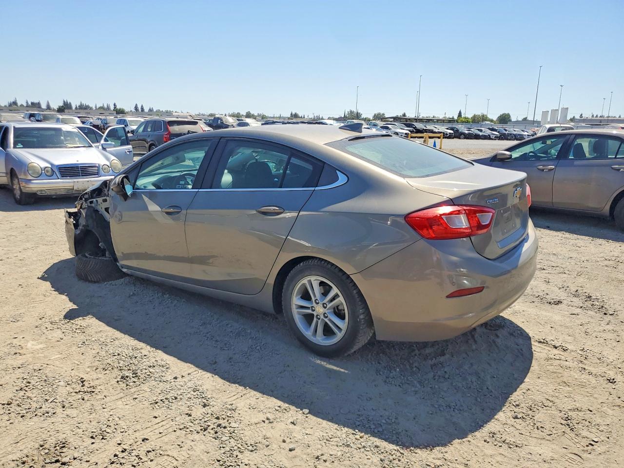 2017 CHEVROLET CRUZE LT — снимка 2