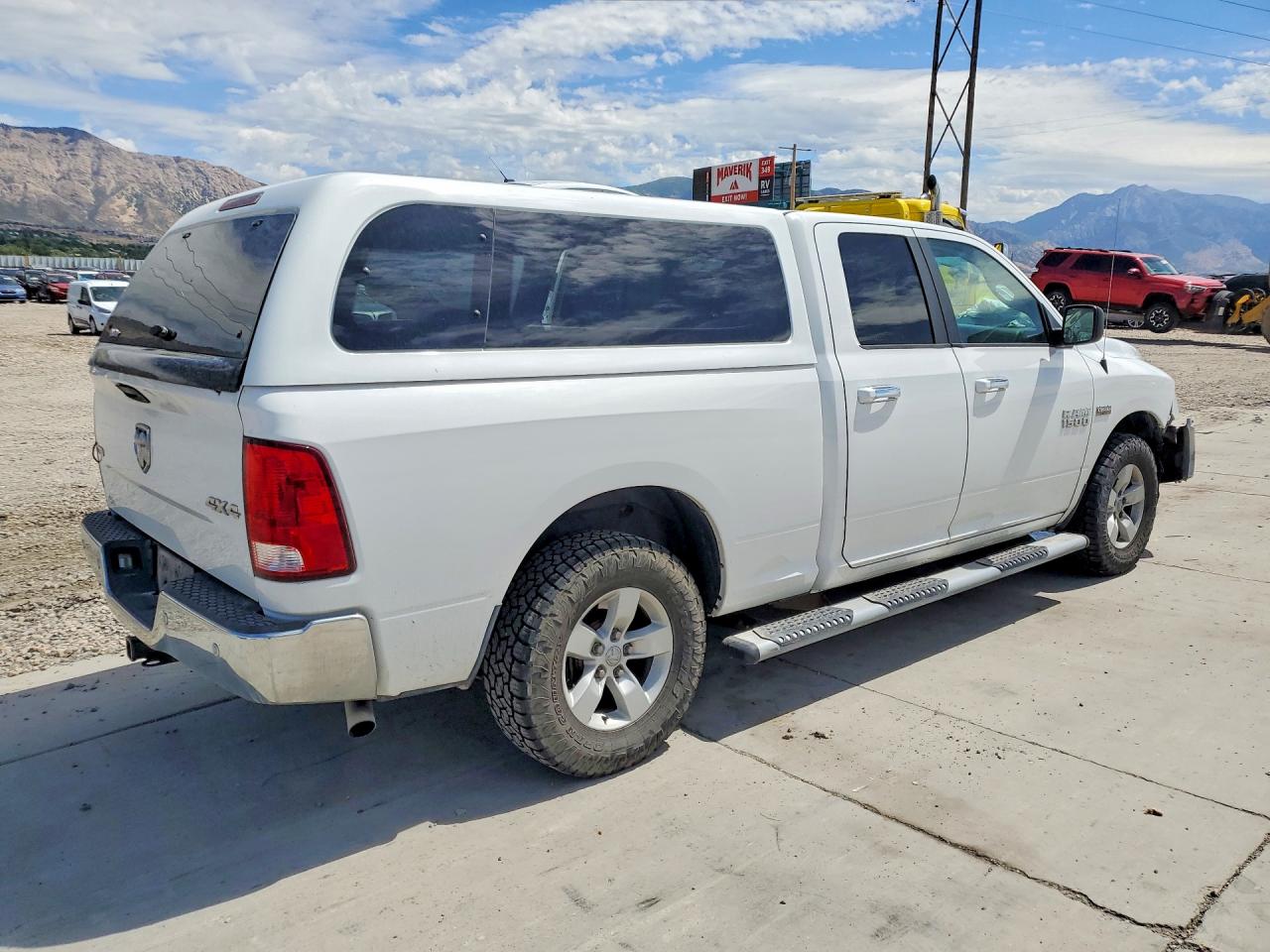 2017 RAM 1500 SLT — снимка 3