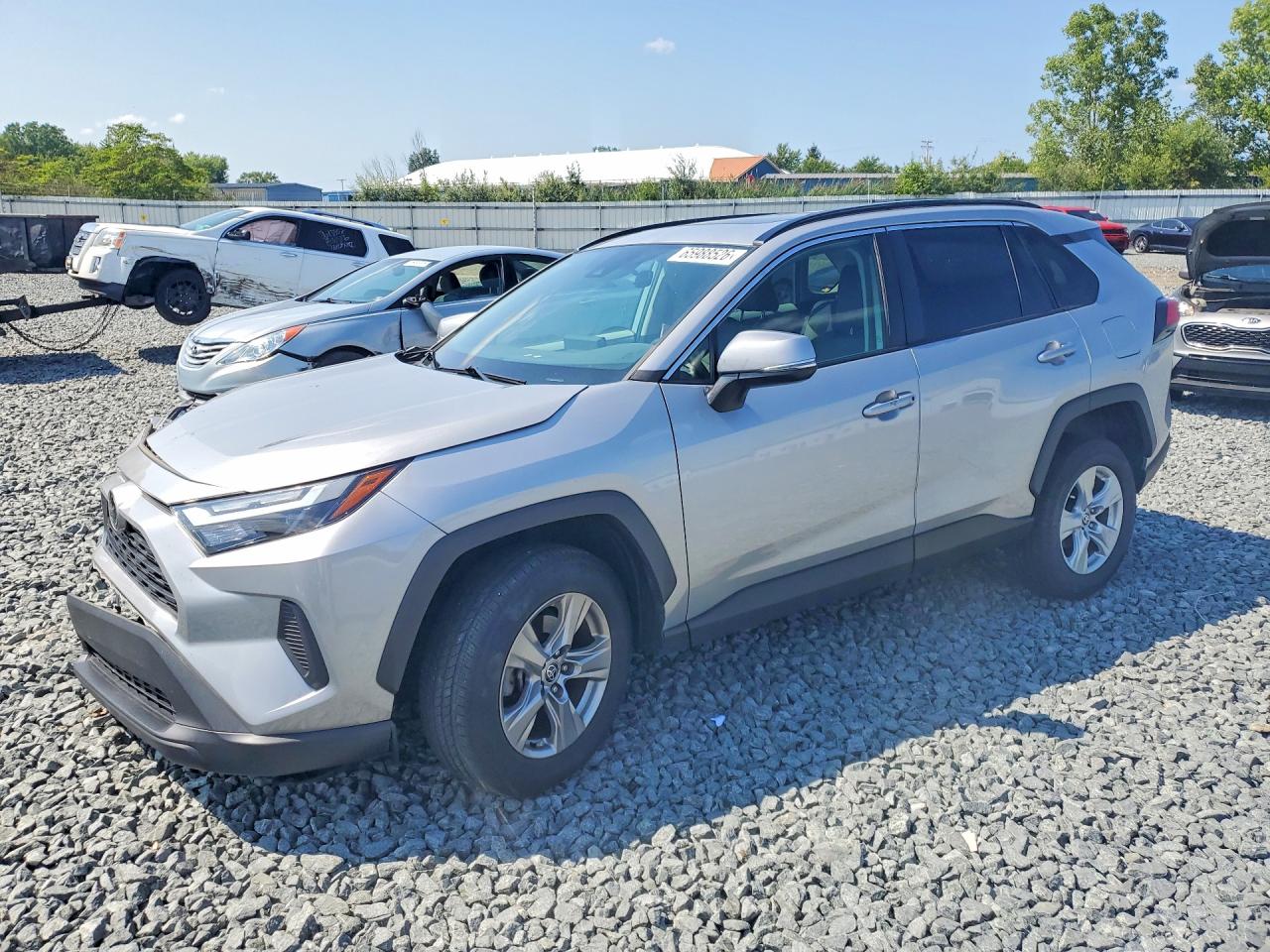 2022 TOYOTA RAV4 XLE