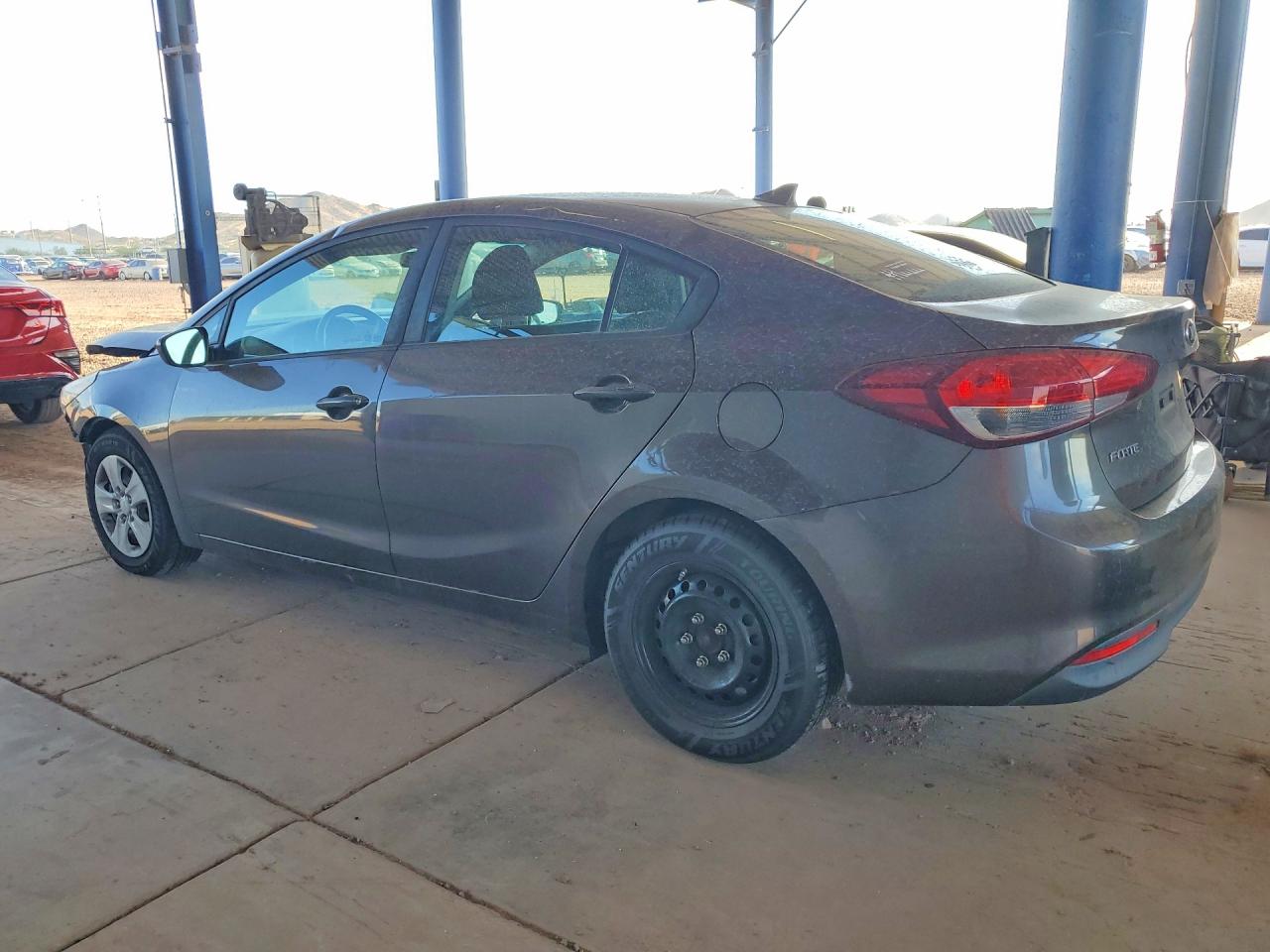 2017 KIA FORTE LX — снимка 2