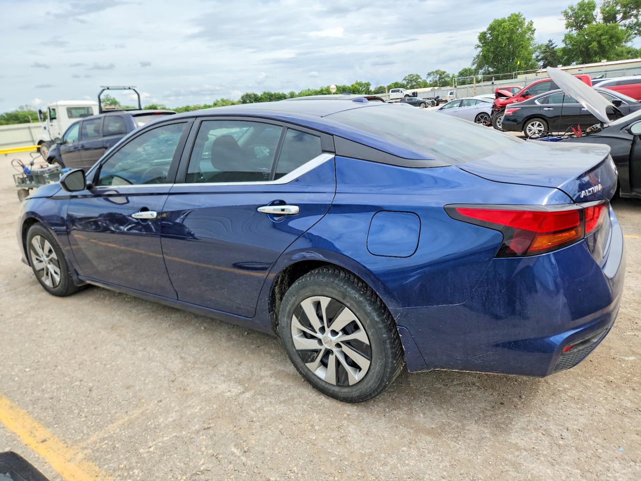 2020 NISSAN ALTIMA S — снимка 2