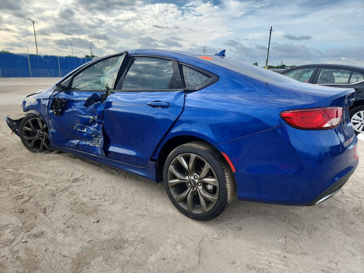 2016 CHRYSLER 200 S — снимка 2