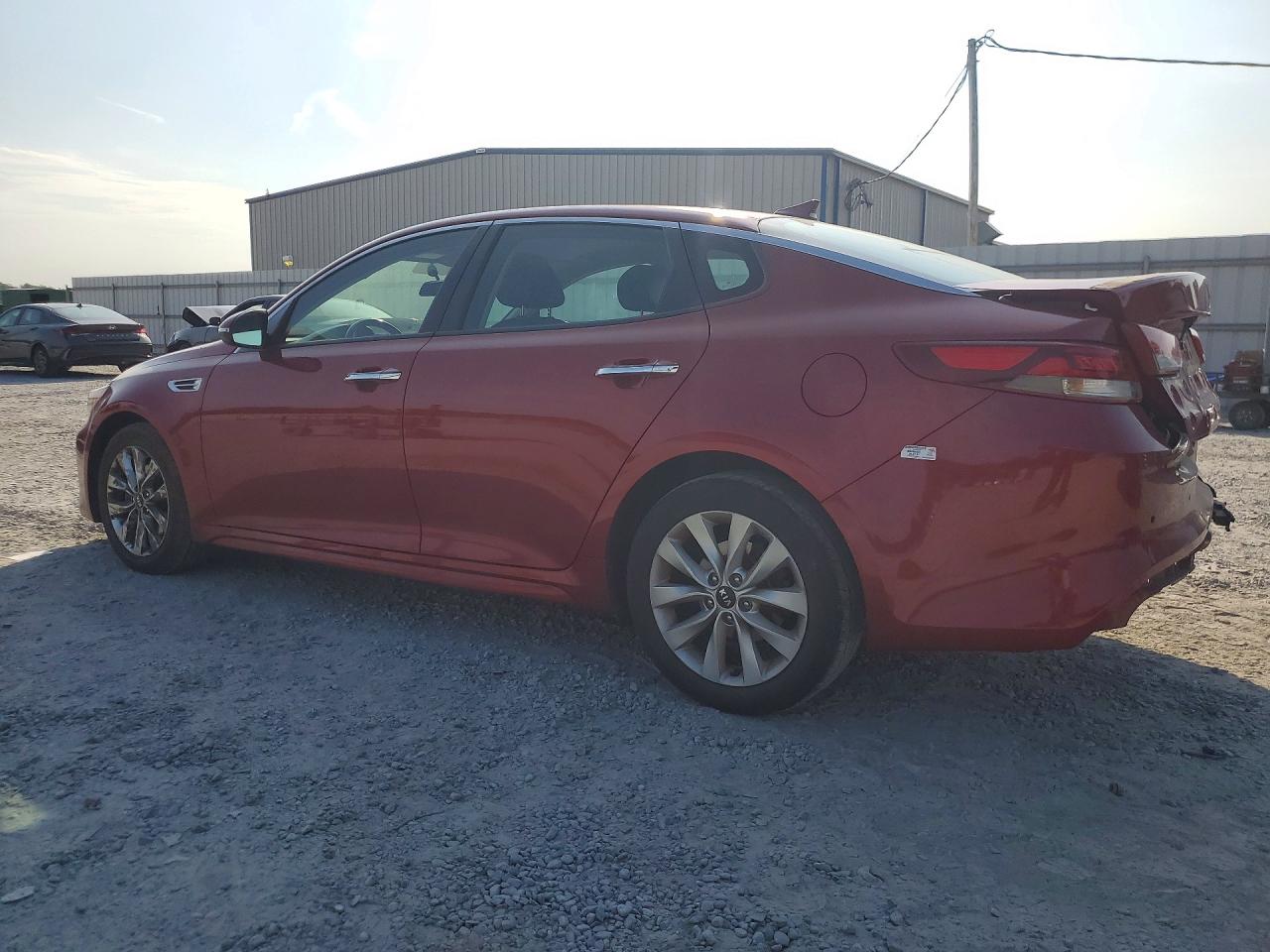 2018 KIA OPTIMA S — снимка 2