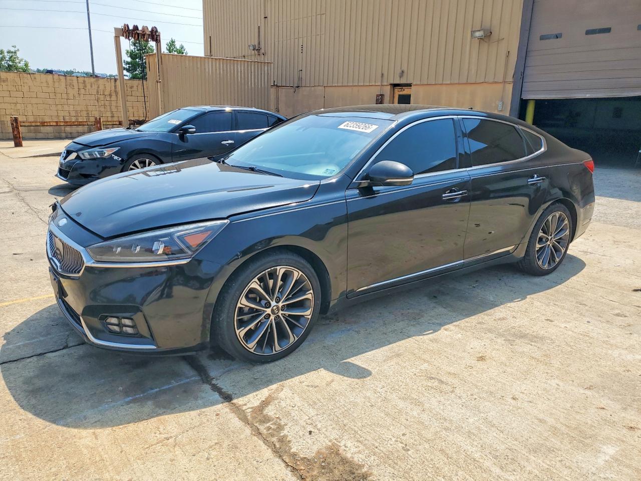 2017 KIA CADENZA TECHNOLOGY