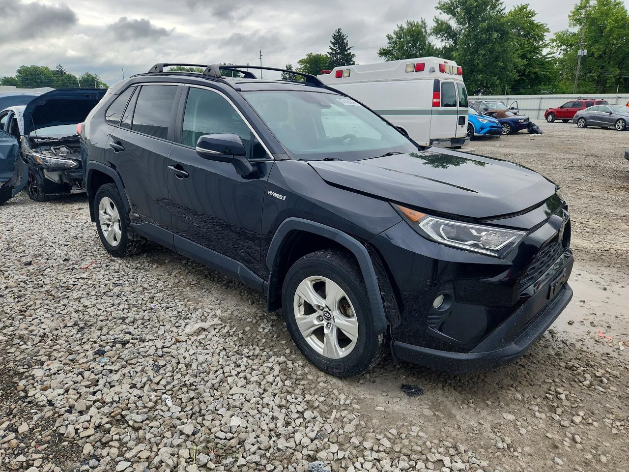 2019 TOYOTA RAV4 HYBRID XLE — снимка 4