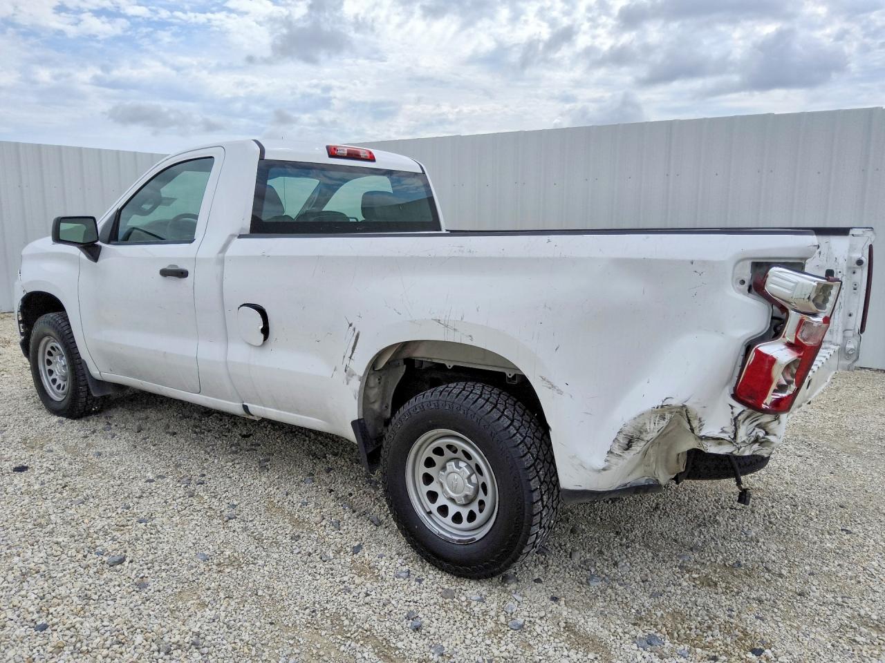 2021 CHEVROLET SILVERADO C1500 — снимка 2