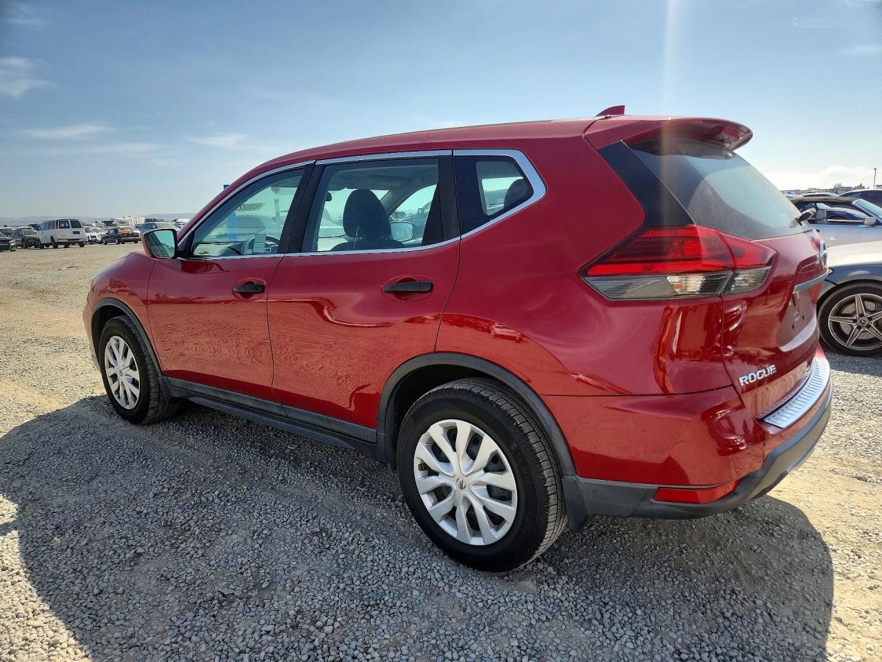 2017 NISSAN ROGUE S — снимка 2