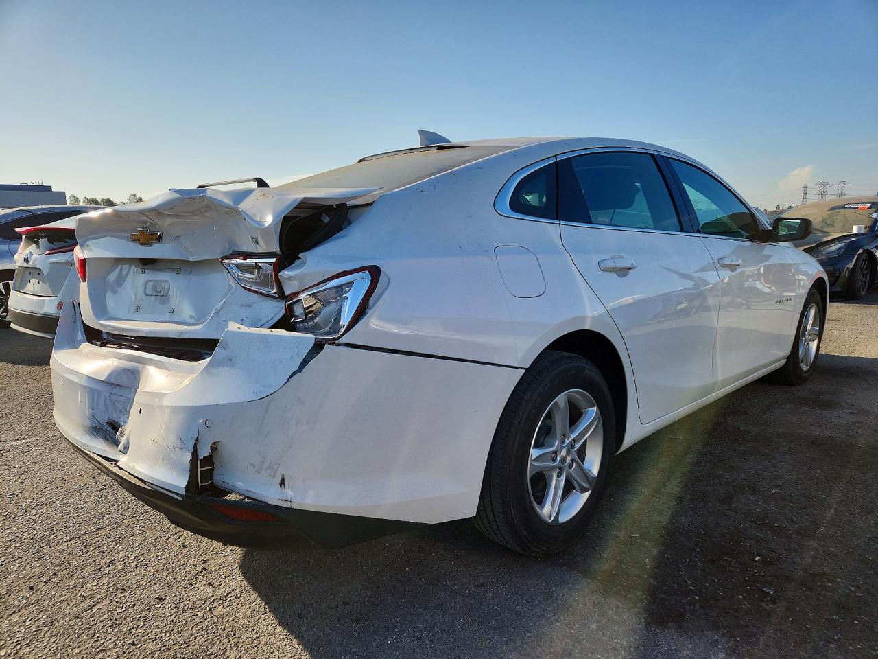 2024 CHEVROLET MALIBU LT — снимка 3