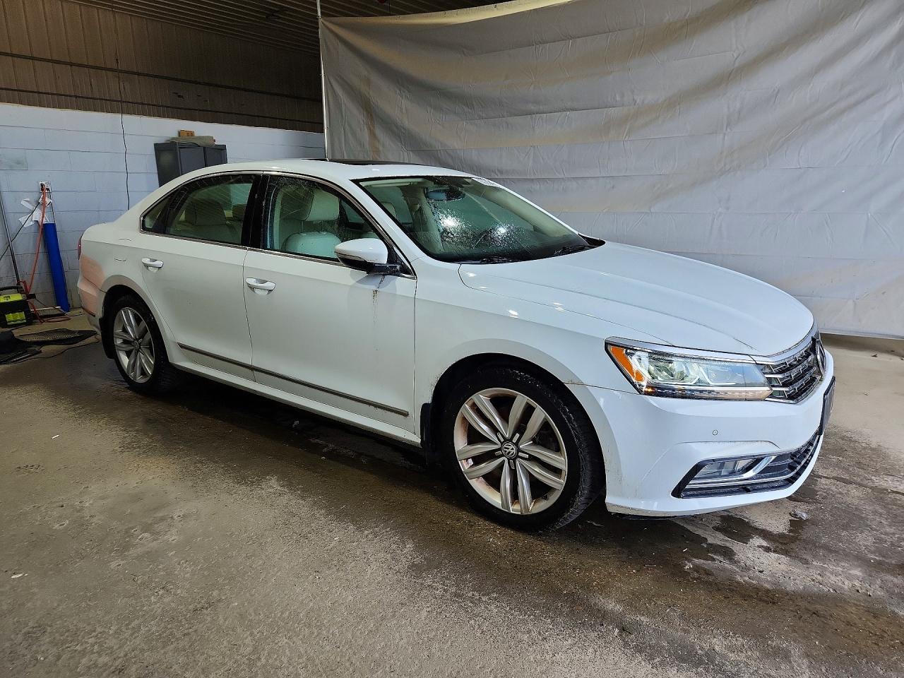 2017 VOLKSWAGEN PASSAT SE — снимка 4
