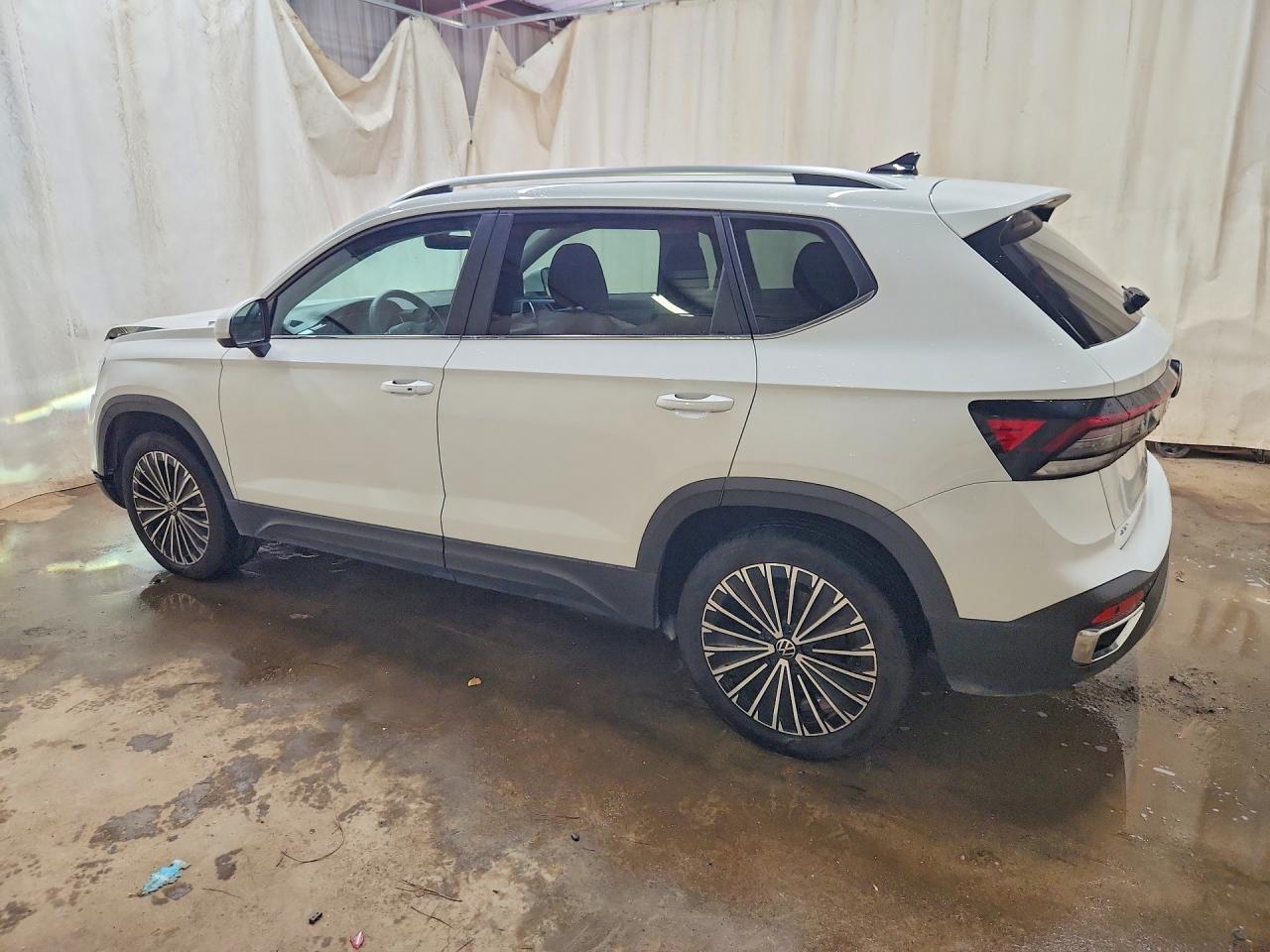 2026 VOLKSWAGEN TAOS SE — снимка 2