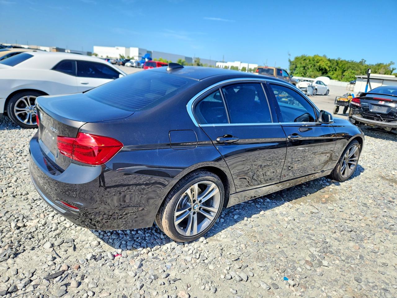 2017 BMW 330 I — снимка 3