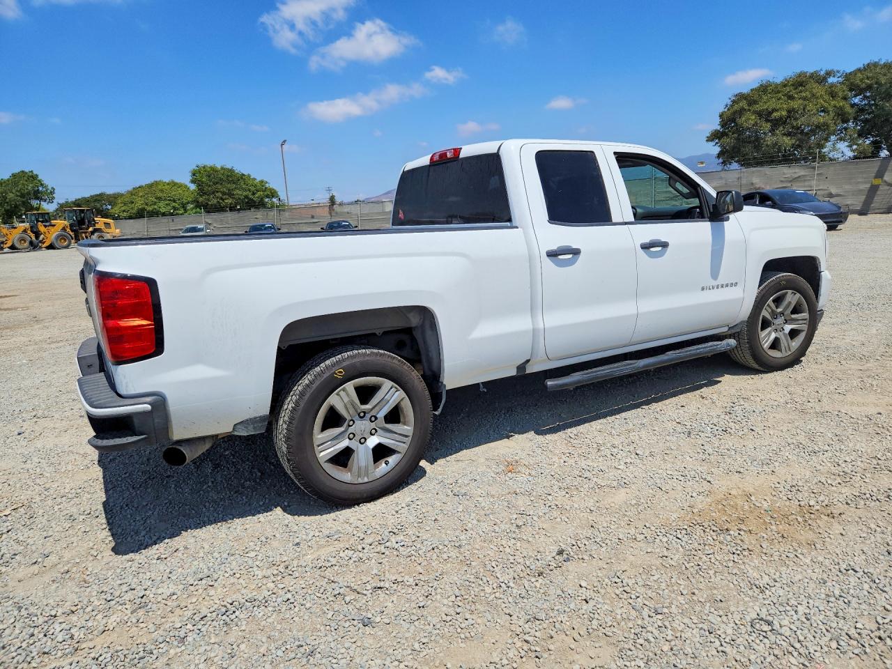 2017 CHEVROLET SILVERADO C1500 CUSTOM — снимка 3