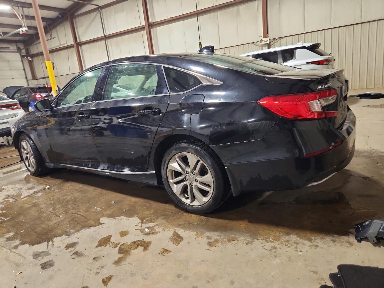 2018 HONDA ACCORD LX — снимка 2