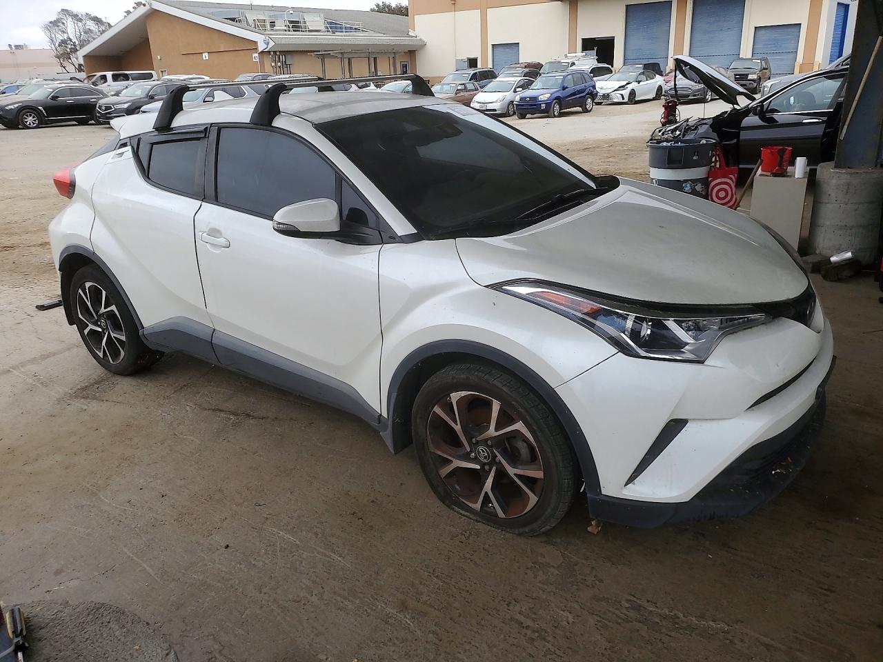 2018 TOYOTA C-HR XLE — снимка 4