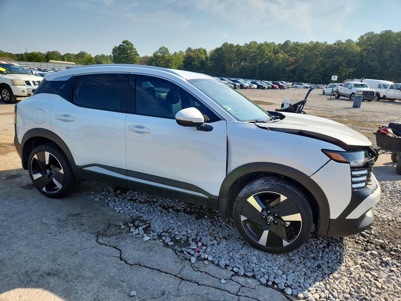 2025 NISSAN KICKS SR — снимка 4