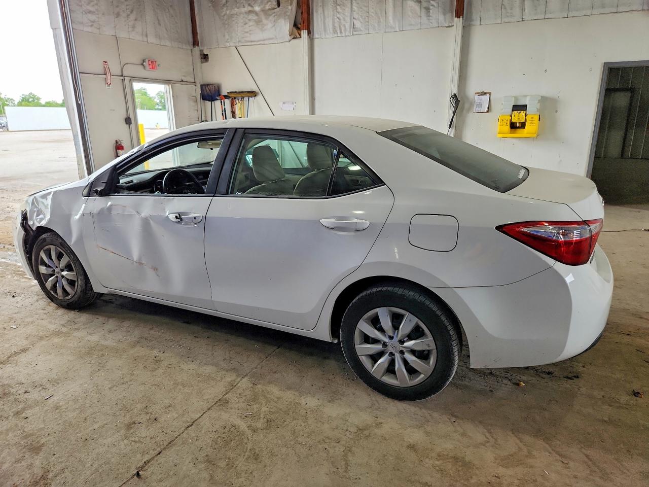 2015 TOYOTA COROLLA LE — снимка 2