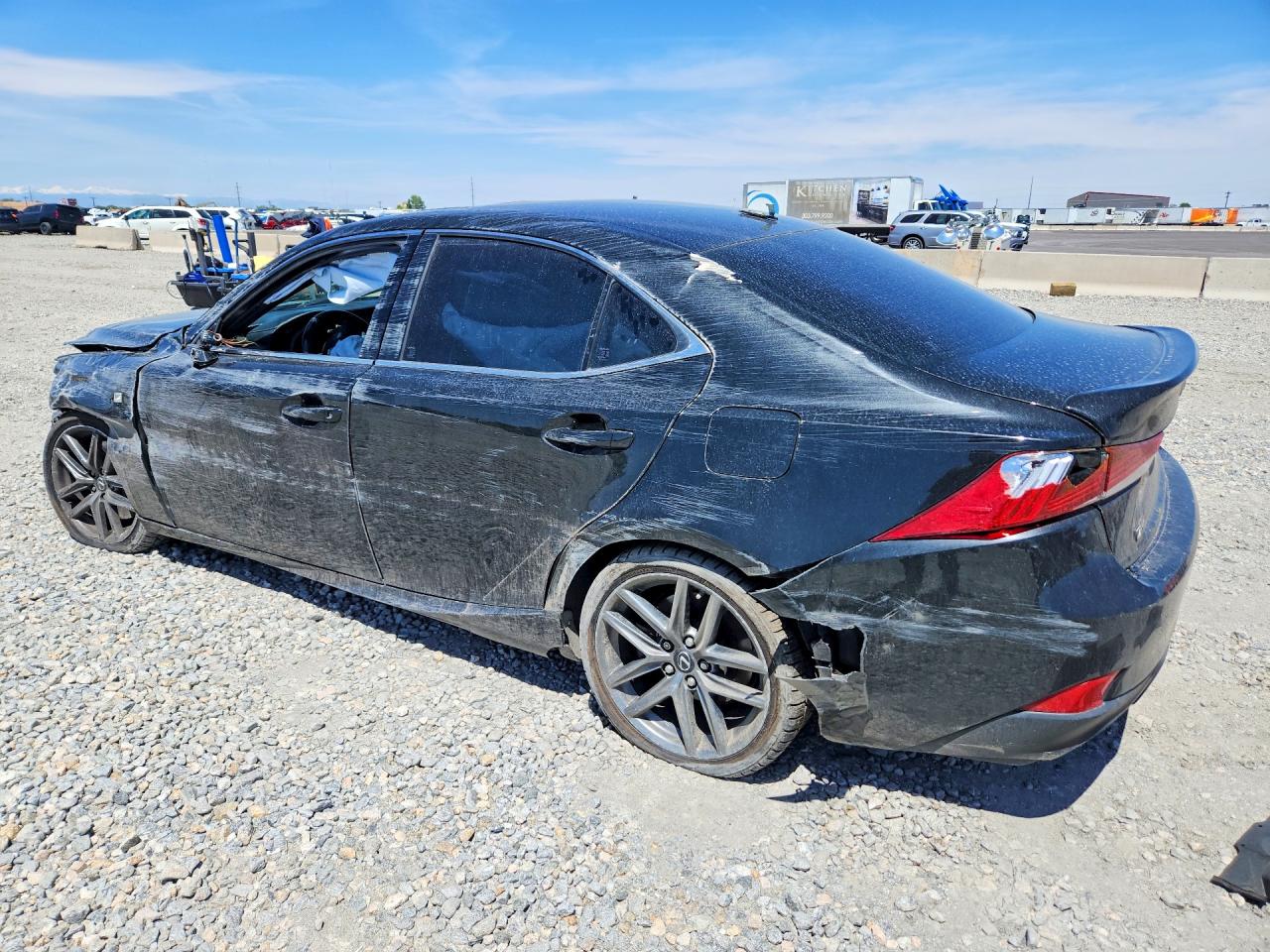 2017 LEXUS IS 300 — снимка 2