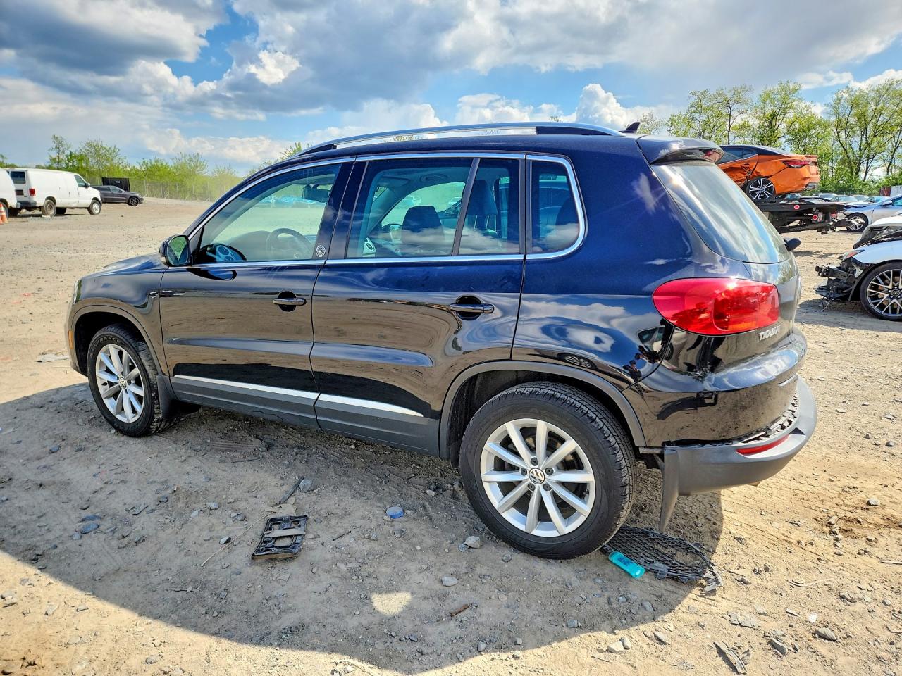 2017 VOLKSWAGEN TIGUAN WOLFSBURG — снимка 2