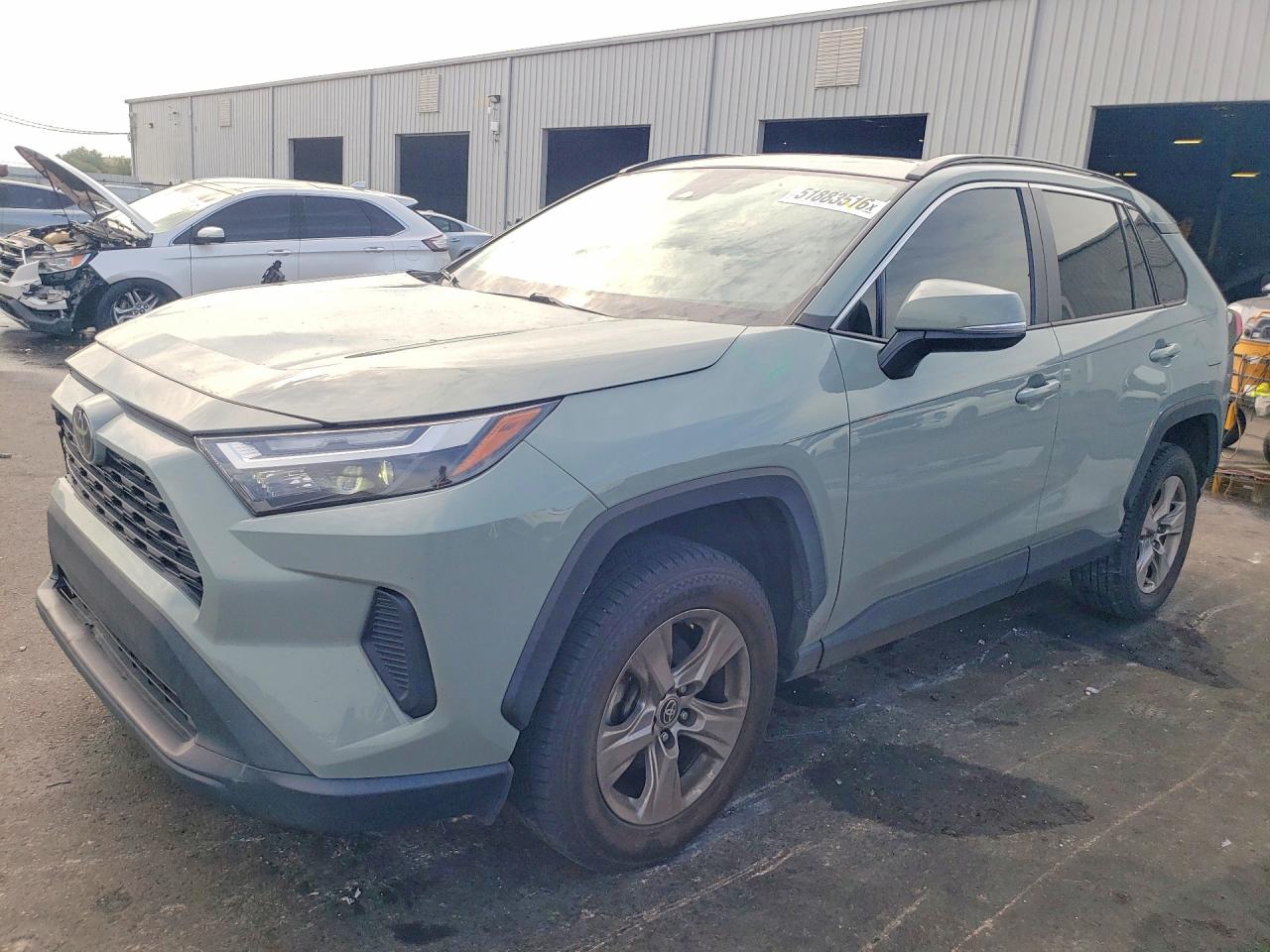 2022 TOYOTA RAV4 XLE