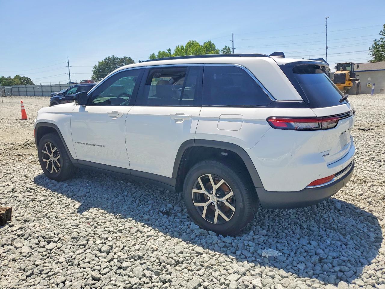 2024 JEEP GRAND CHEROKEE LIMITED — снимка 2