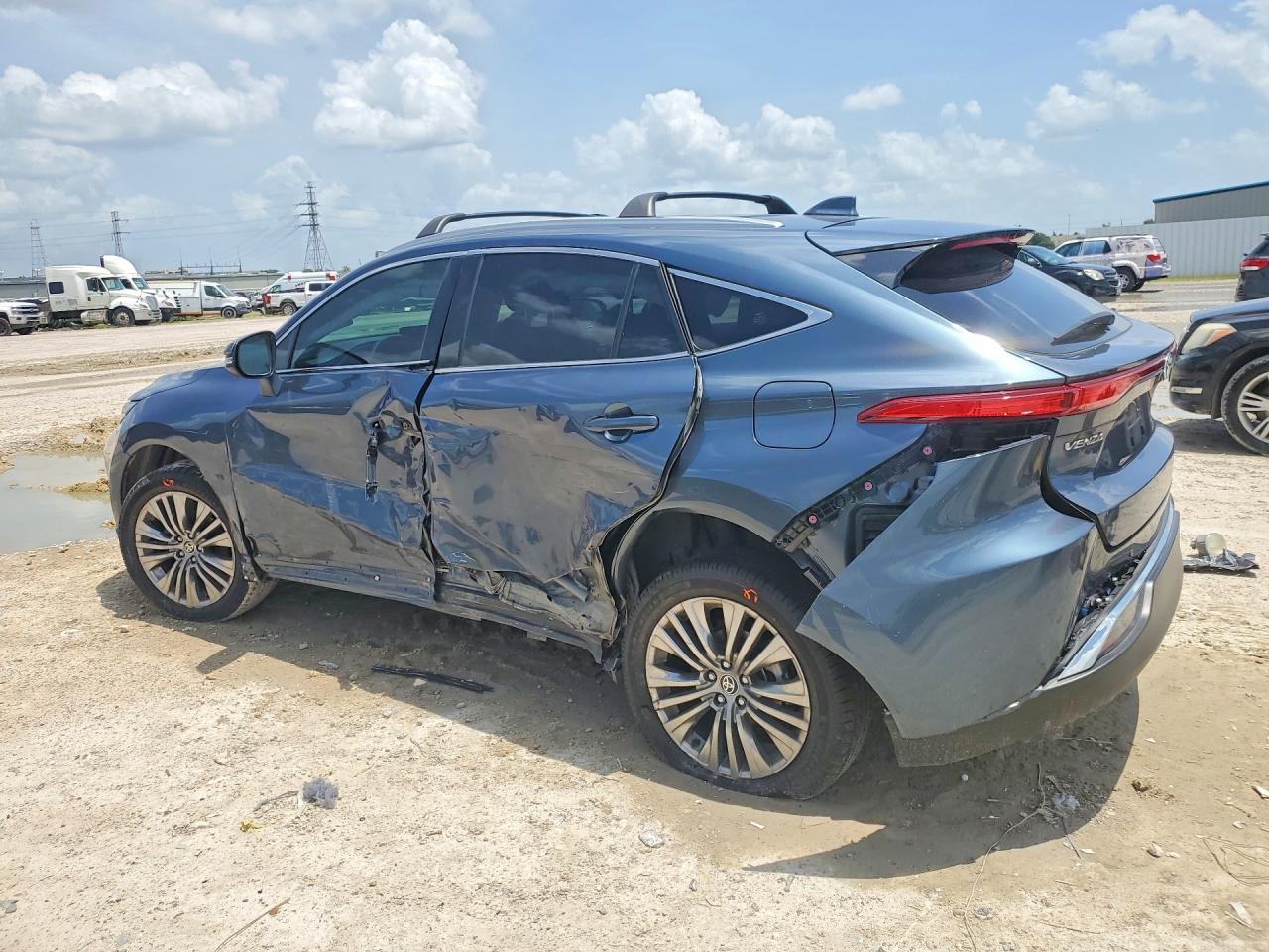 2023 TOYOTA VENZA LIMITED — снимка 2