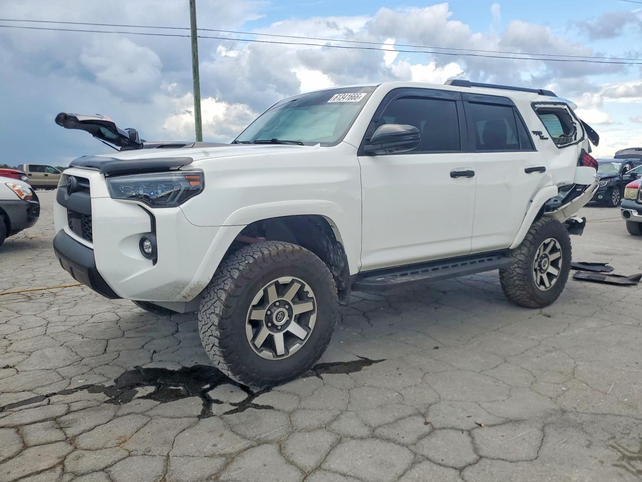 2024 TOYOTA 4RUNNER TRD OFF-ROAD PREMIUM