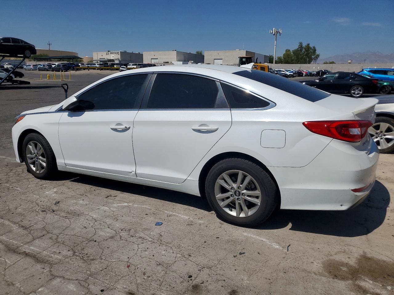2017 HYUNDAI SONATA SE — снимка 2