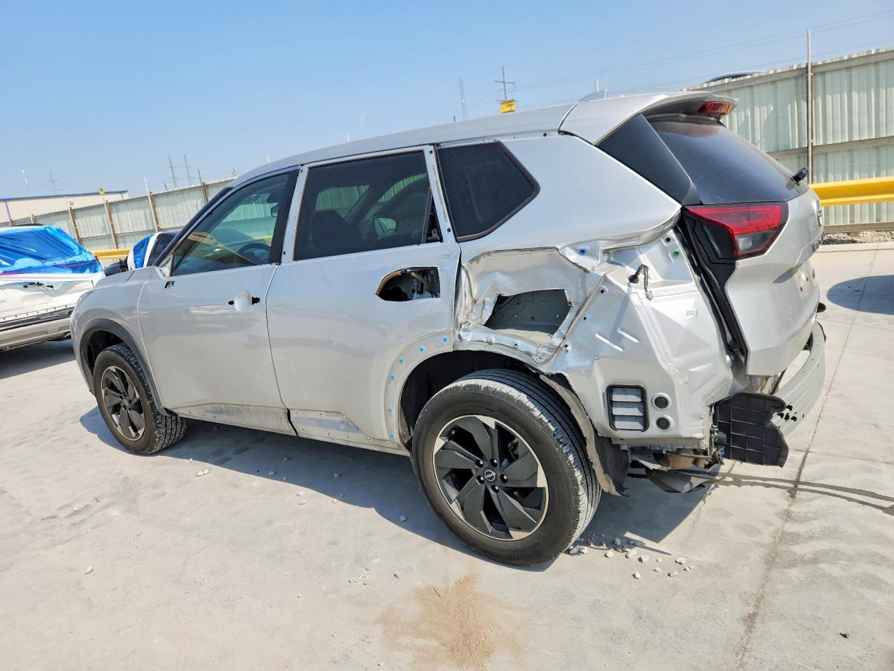 2024 NISSAN ROGUE SV — снимка 2