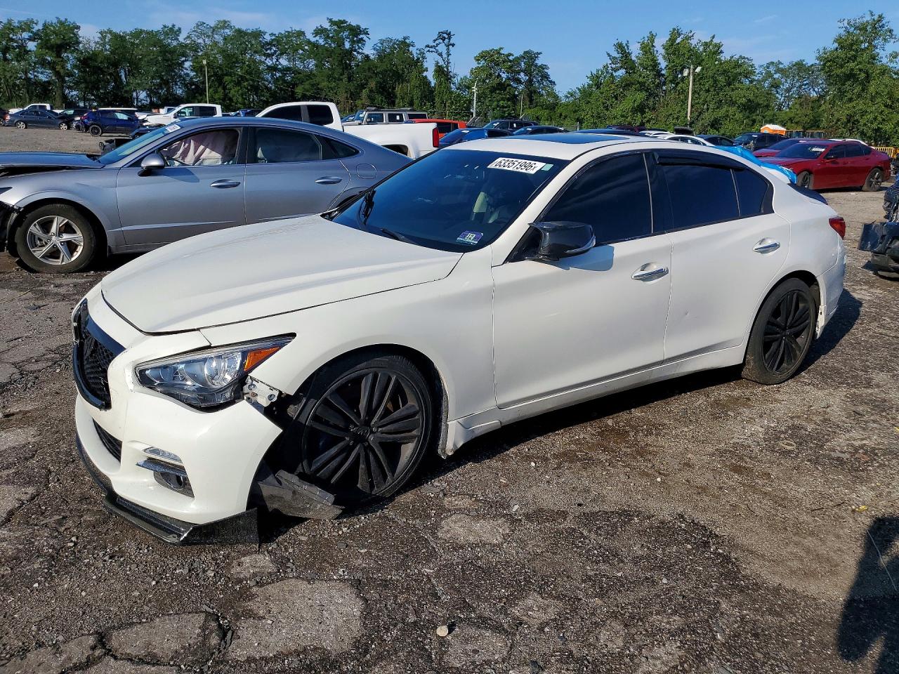 2015 INFINITI Q50 SPORT