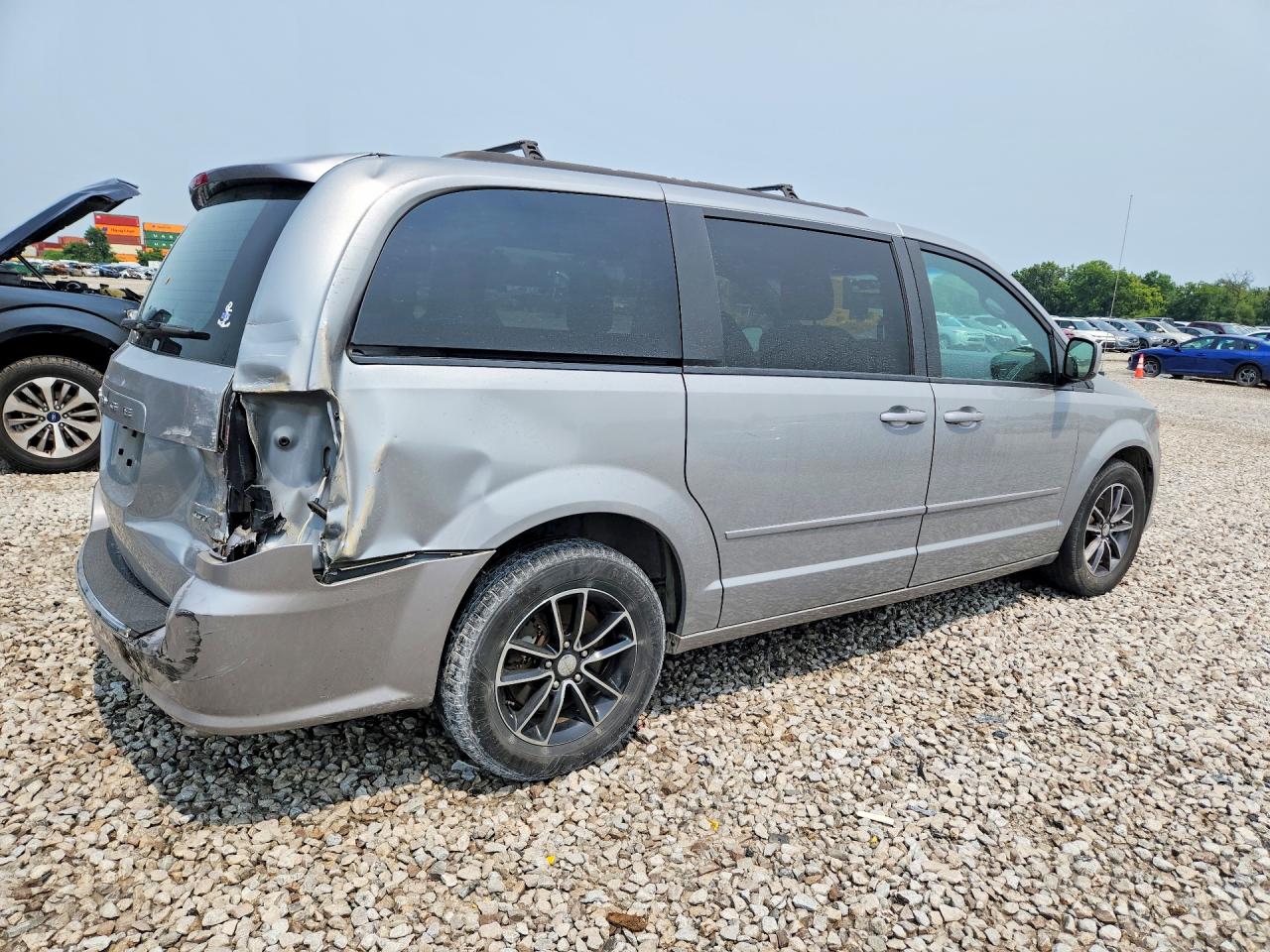 2017 DODGE GRAND CARAVAN GT — снимка 3