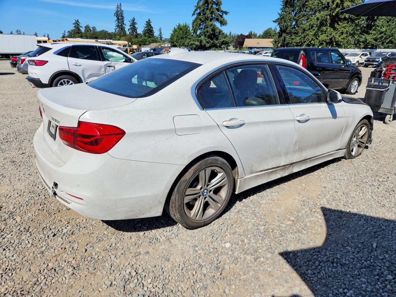 2017 BMW 330 I — снимка 3
