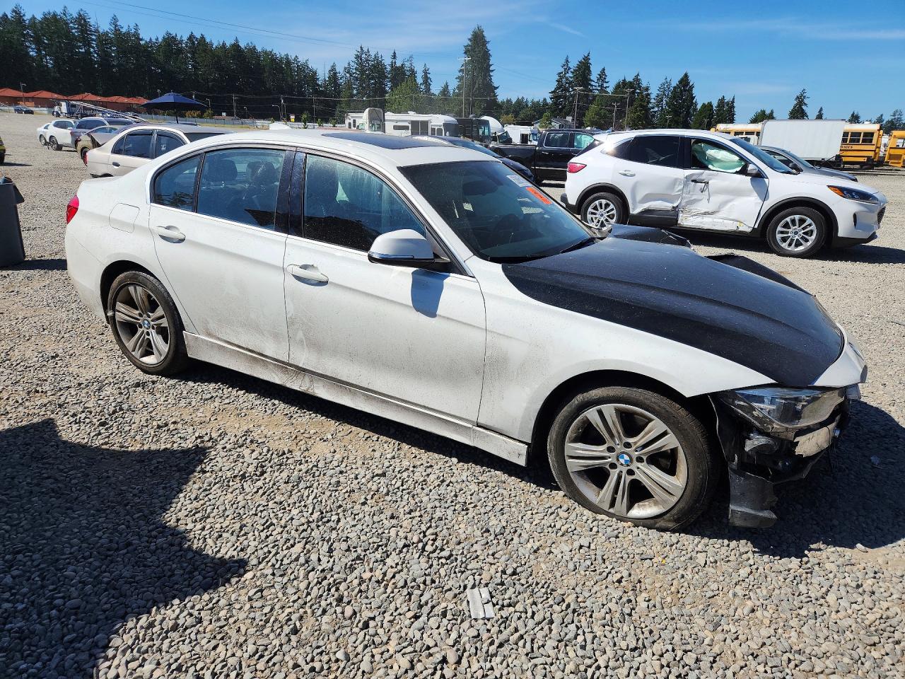 2017 BMW 330 I — снимка 4