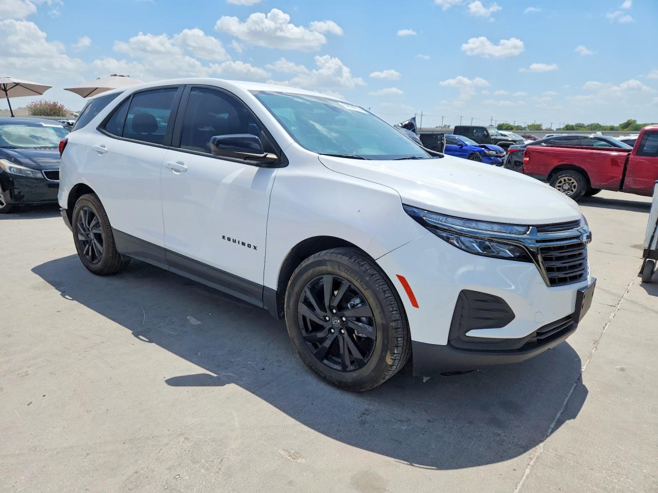 2024 CHEVROLET EQUINOX LS — снимка 4