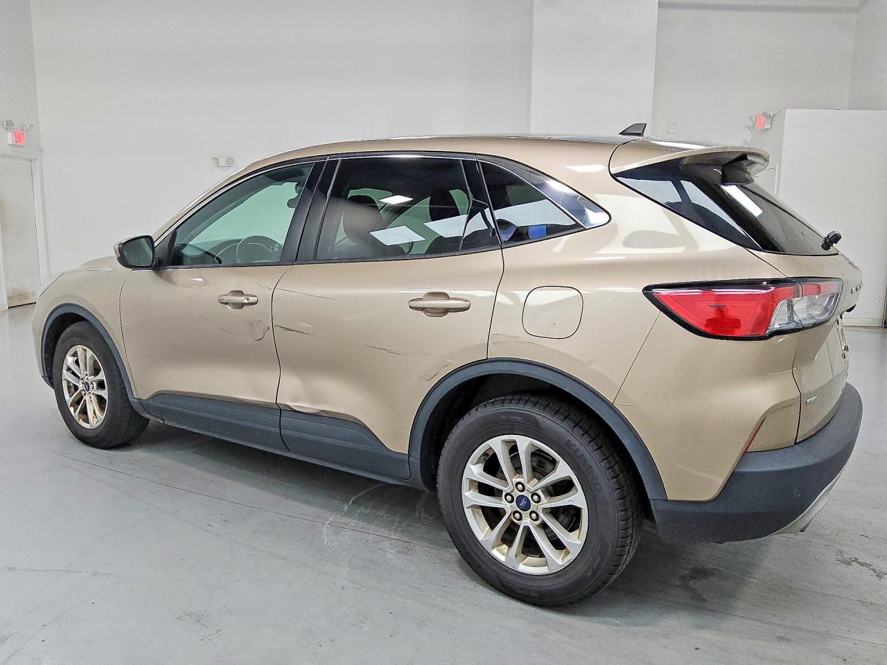 2021 FORD ESCAPE SE — снимка 2