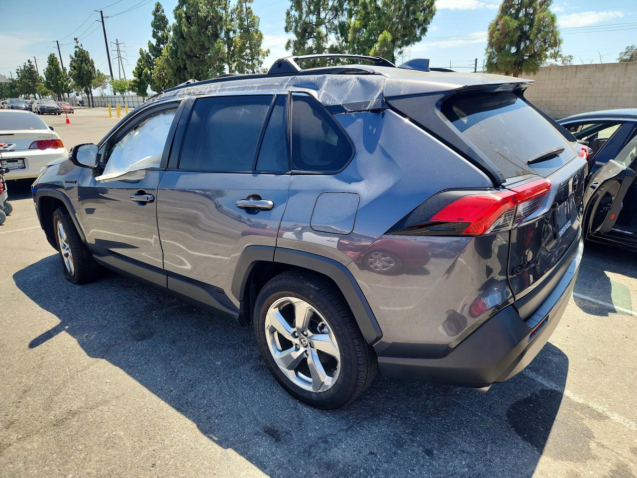 2021 TOYOTA RAV4 HYBRID XLE PREMIUM — снимка 2
