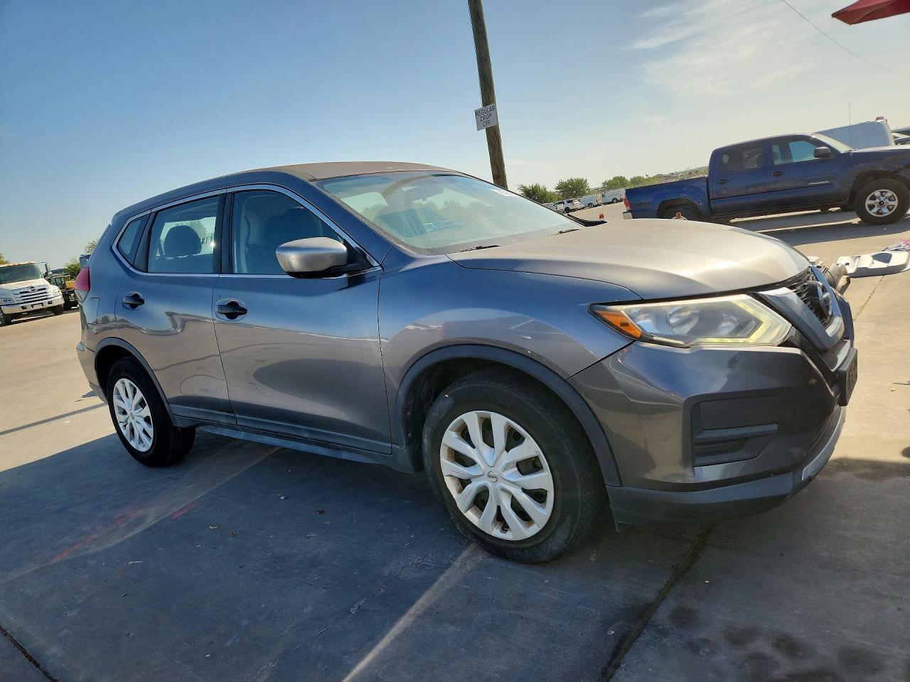 2017 NISSAN ROGUE S — снимка 4