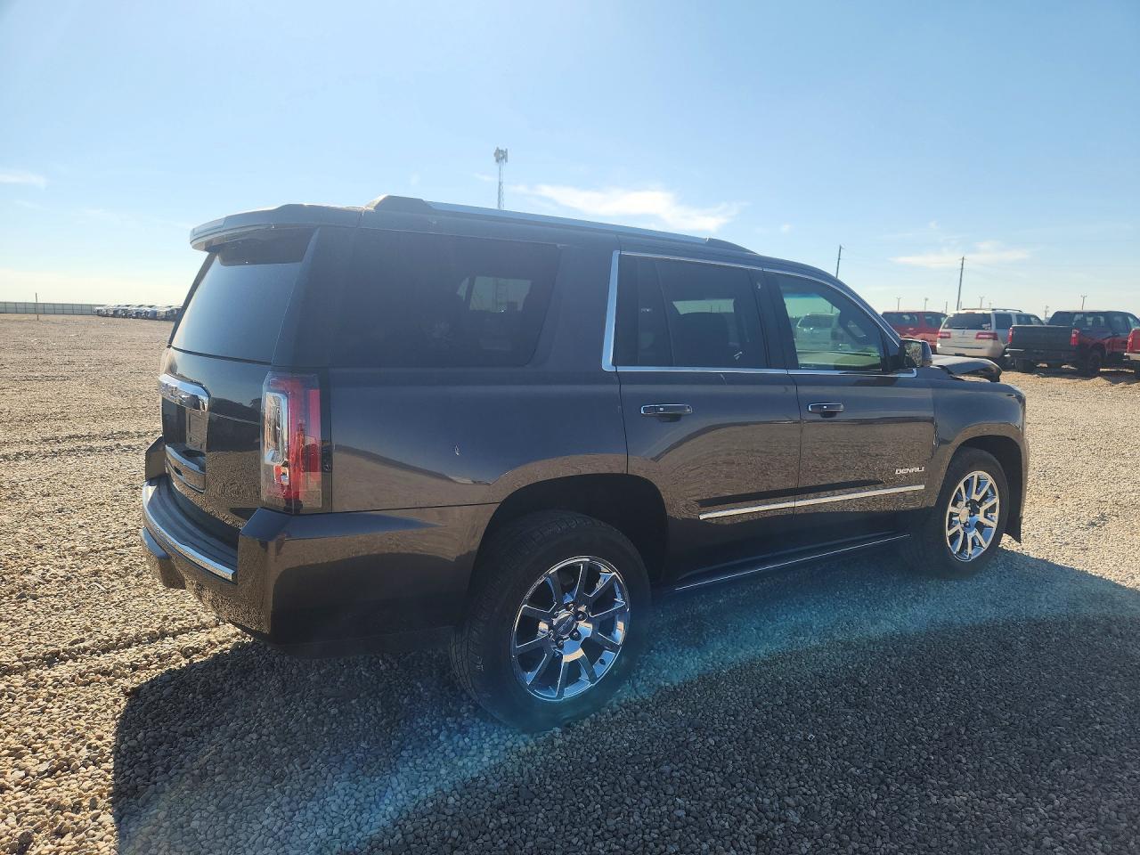 2017 GMC YUKON DENALI — снимка 3