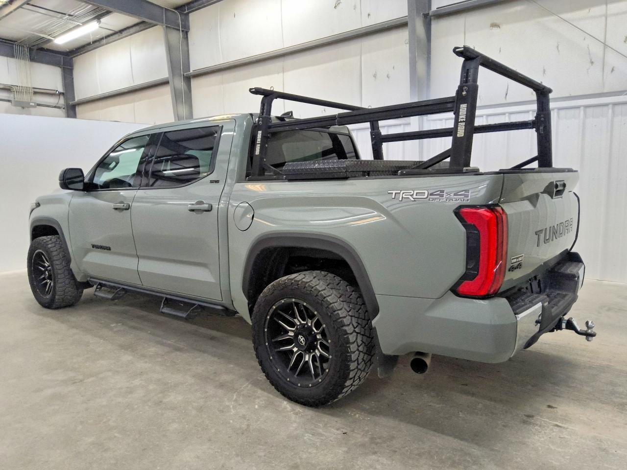 2023 TOYOTA TUNDRA SR5 — снимка 2