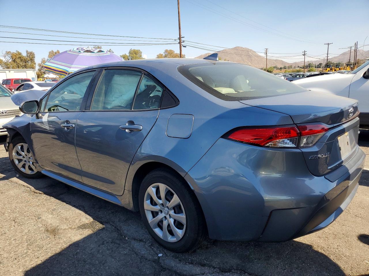 2021 TOYOTA COROLLA LE — снимка 2